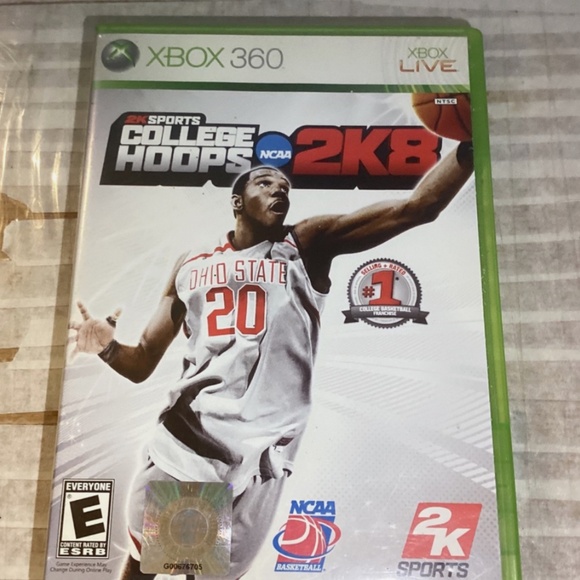 College Hoops 2K8 for Microsoft Xbox 360 Complete in Case Works - Picture 1 of 12